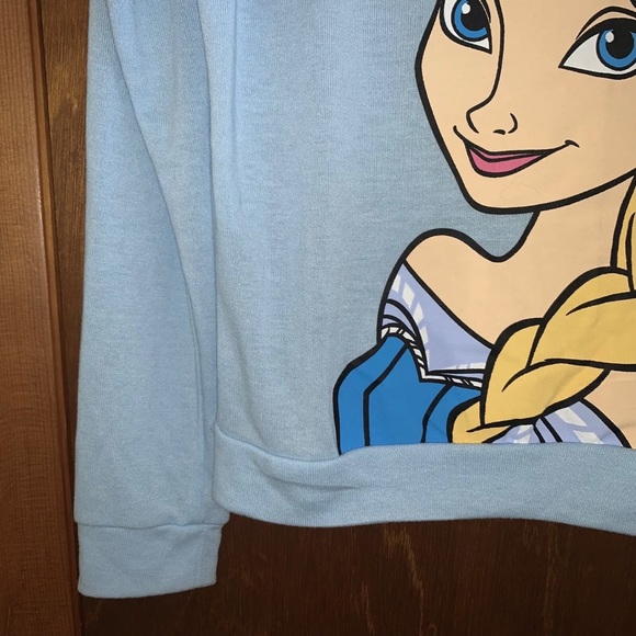 Women’s M DISNEY FROZEN QUEEN ELSA Ice Blue Soft Knit L/S Crewneck Top NWTS $34 - Picture 4 of 8